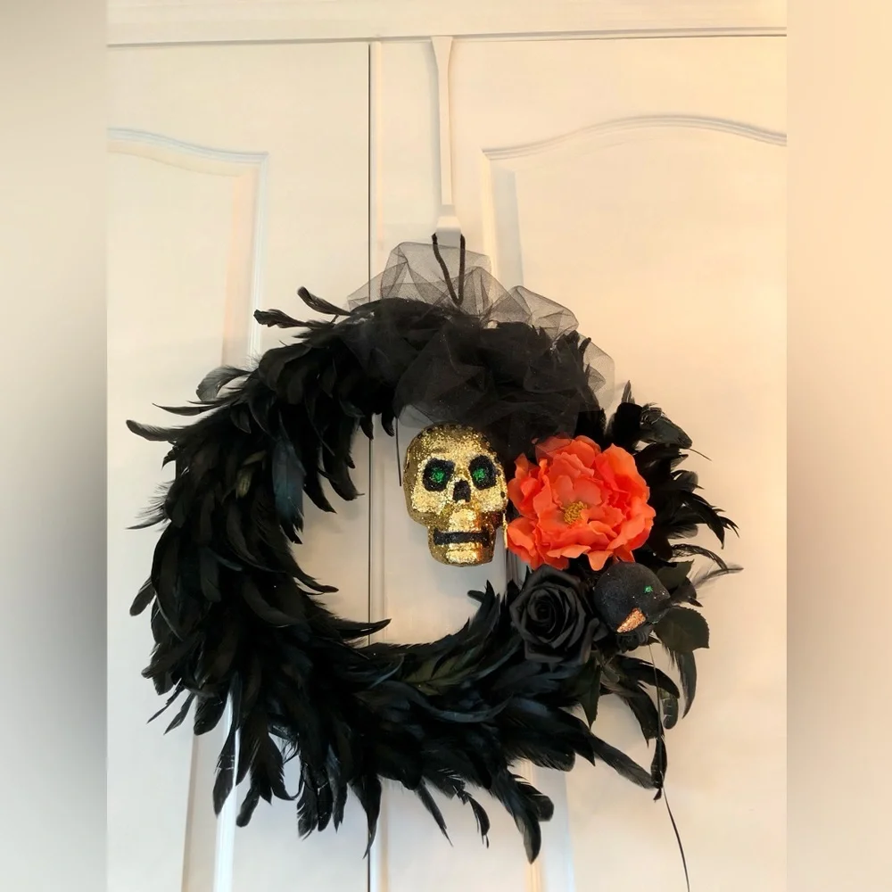 Halloween El Dia de los Muertos black feather wreath skull blackbird flowers 24